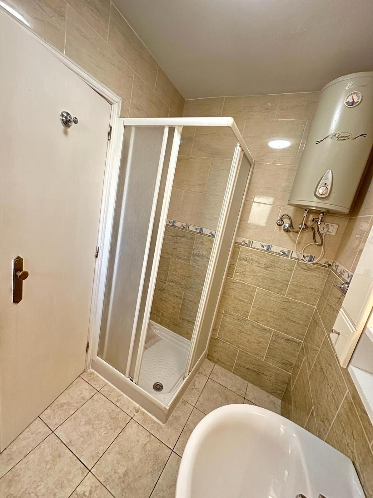 Firstline Apartment Los Cristianos Arona  Eksteriør billede