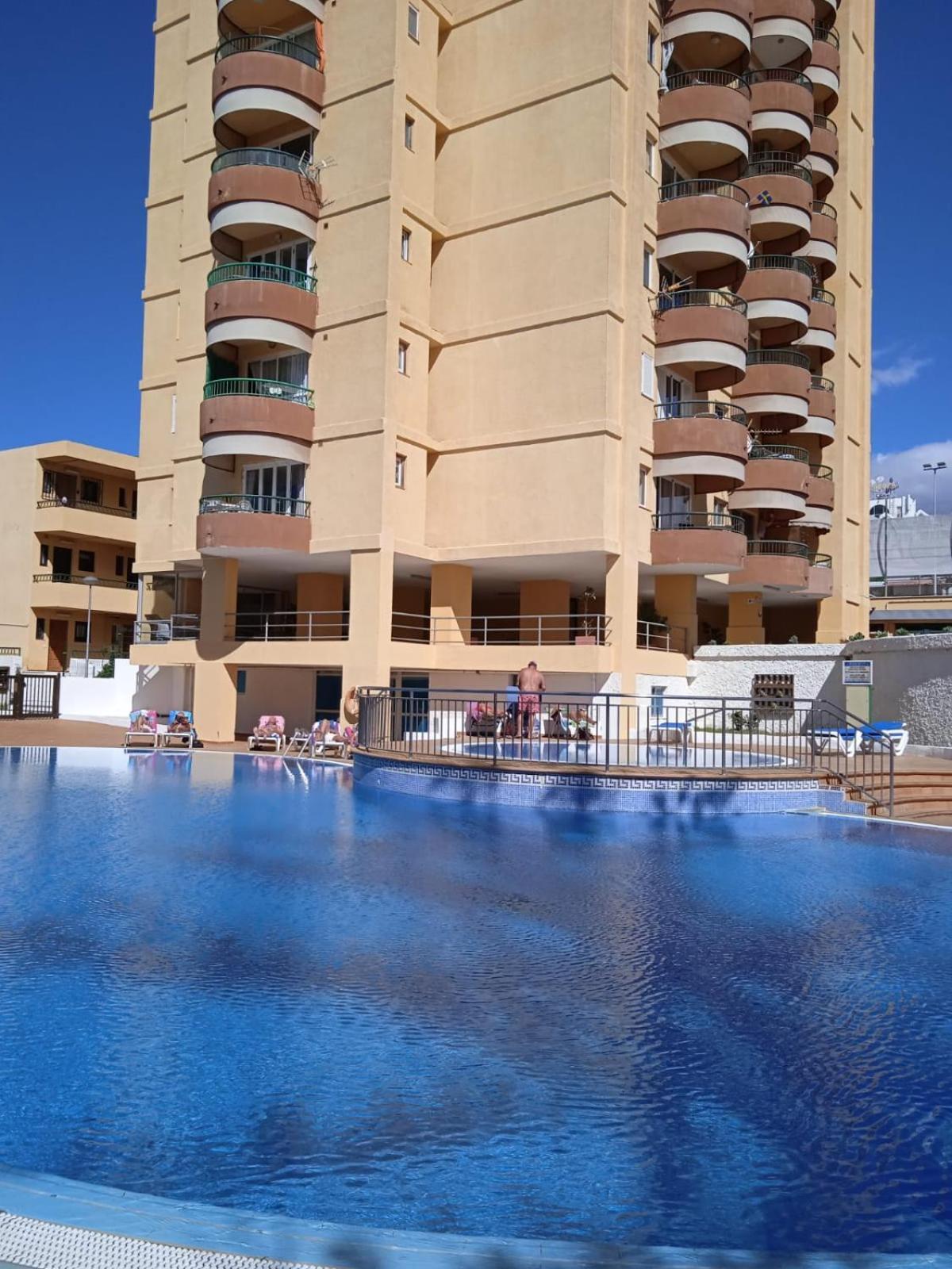 Firstline Apartment Los Cristianos Arona  Eksteriør billede